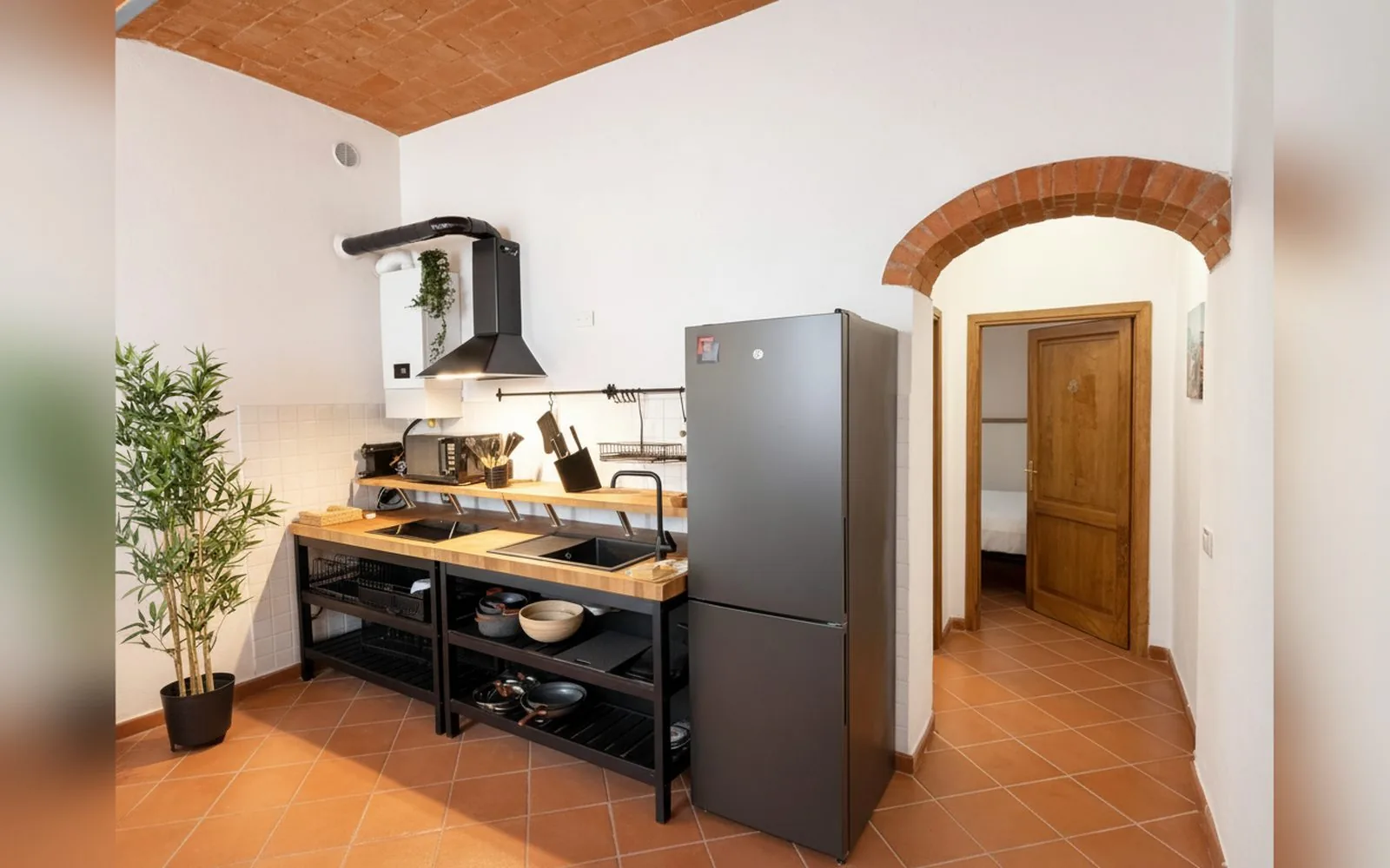 Oasis Apartment — Appartamenti con vasca idromassaggio e parcheggio a Prato, — galleria foto 10