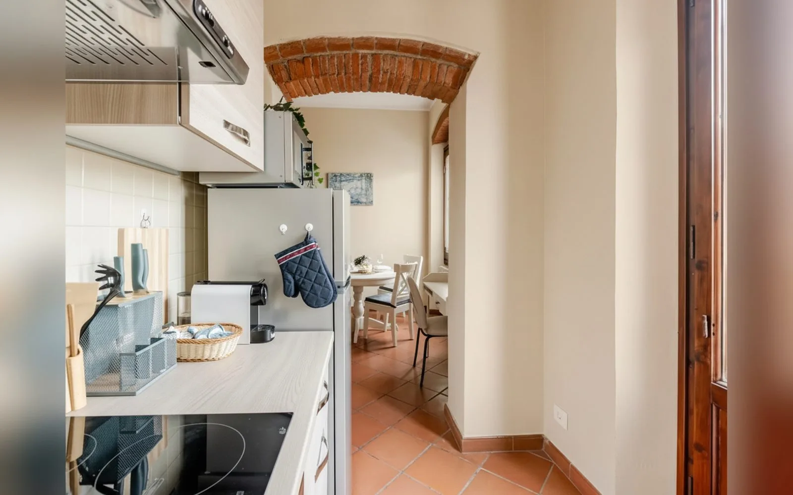 Oasis Apartment — Appartamenti con vasca idromassaggio e parcheggio a Prato, — galleria foto 15