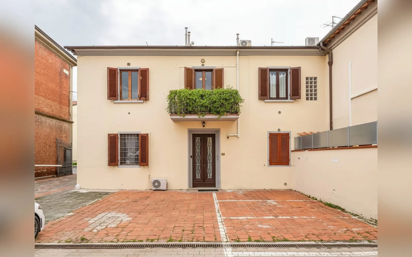 Oasis Apartment — Appartamenti con vasca idromassaggio e parcheggio a Prato, — galleria foto 16