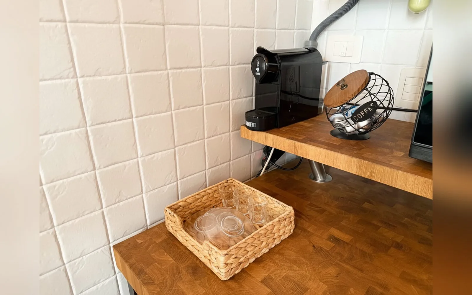 Oasis Apartment — Appartamenti con vasca idromassaggio e parcheggio a Prato, — galleria foto 25