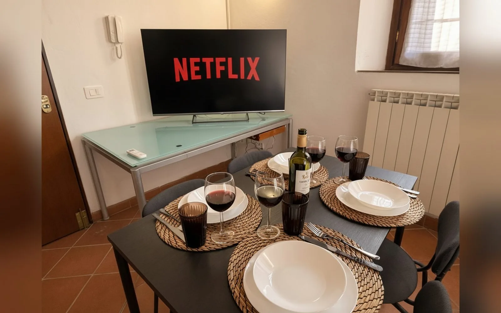 Oasis Apartment — Appartamenti con vasca idromassaggio e parcheggio a Prato, — galleria foto 27