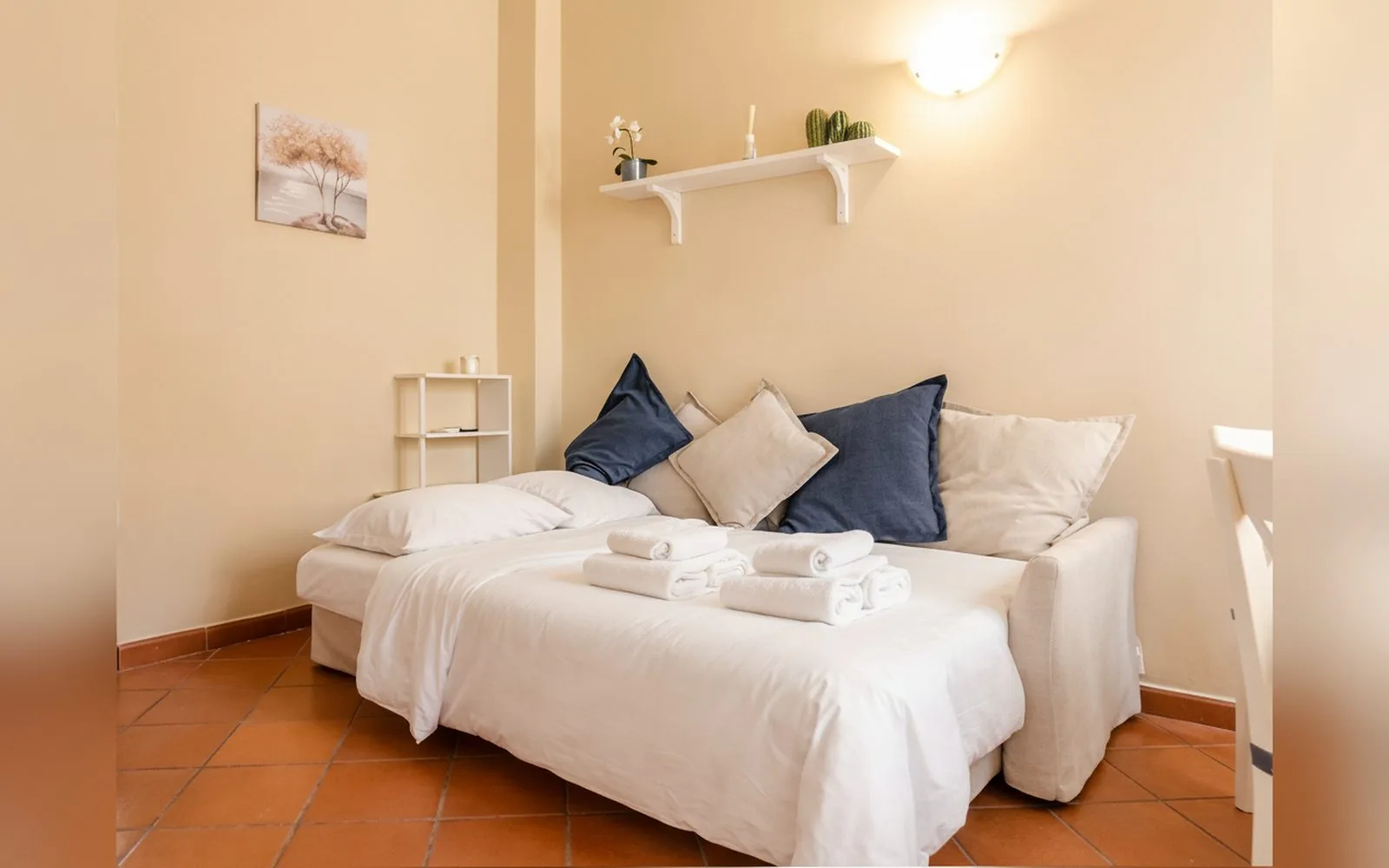Oasis Apartment — Appartamenti con vasca idromassaggio e parcheggio a Prato, — galleria foto 7